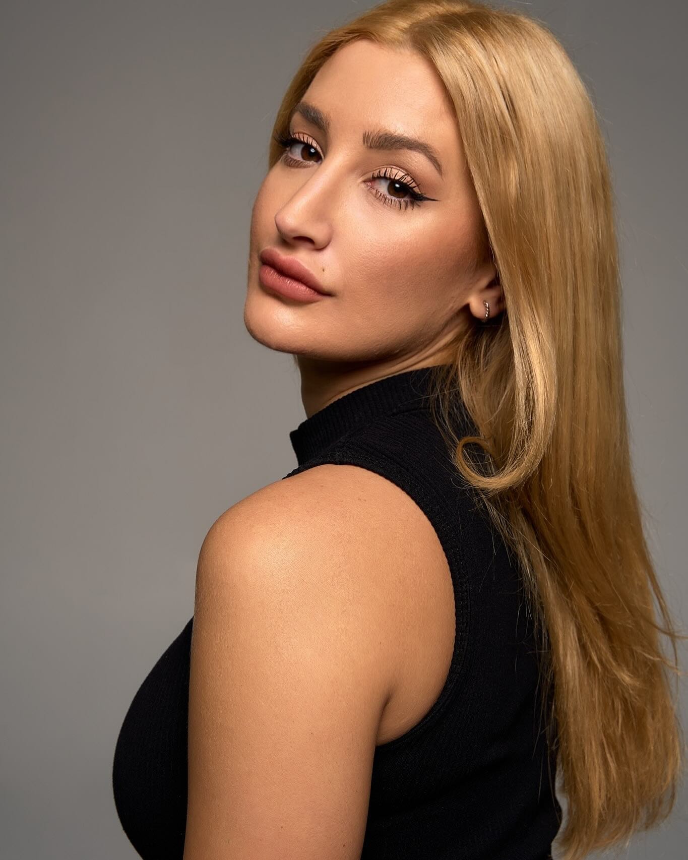 Carla — Model & Hostess in Madrid photo 5