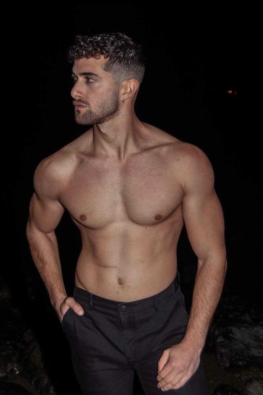 Sergio — Model & Host in Villanueva Del Trabuco photo 3