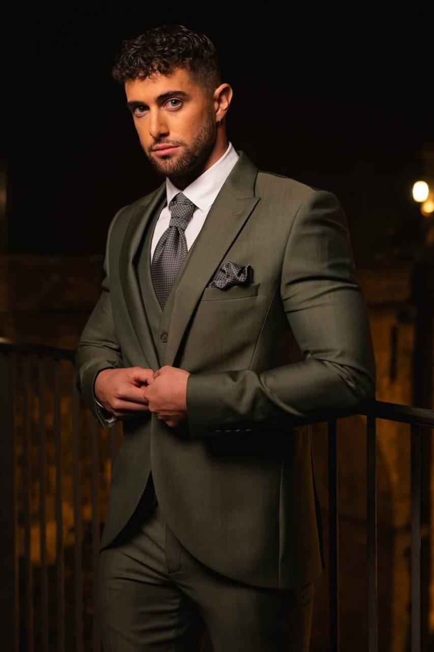 Sergio — Model & Host in Villanueva Del Trabuco photo 8