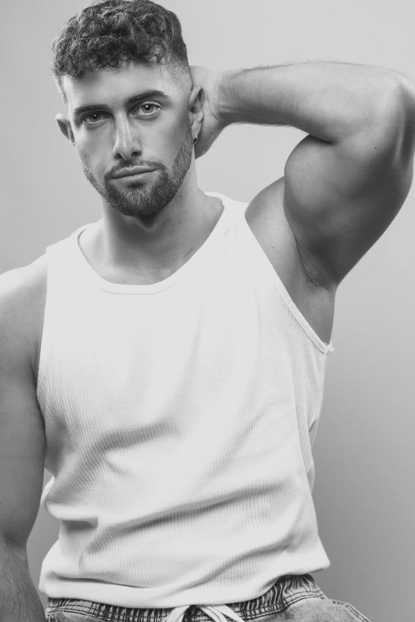 Sergio — Model & Host in Villanueva Del Trabuco photo 9