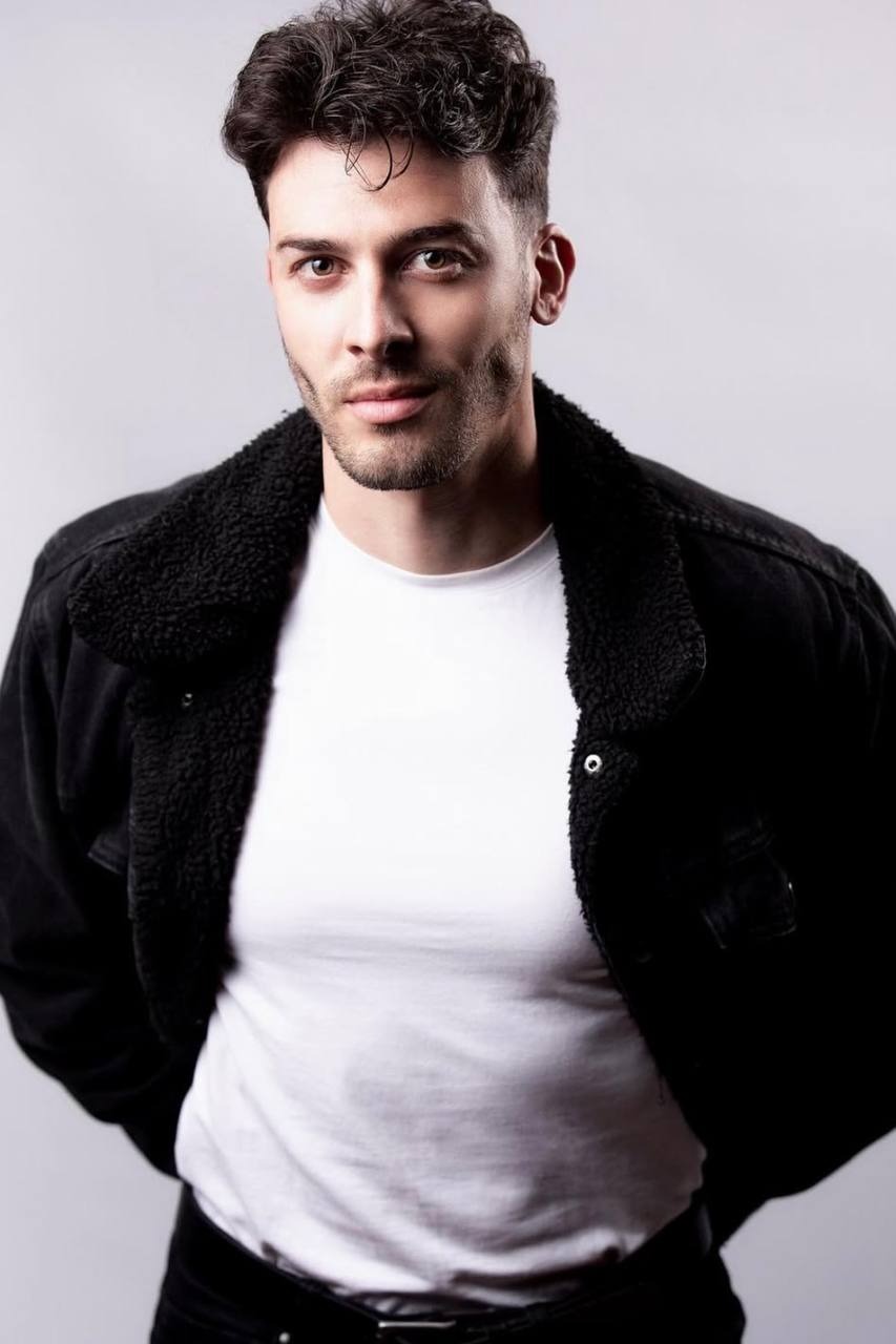 Juan — Model & Host in Бенальмадена photo 7