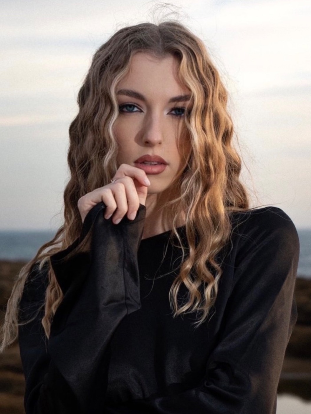 Liliana — Model & Hostess in Purgatorio photo 15