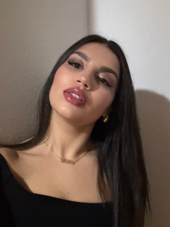 Wahiba — Model & Hostess in Parma photo 1