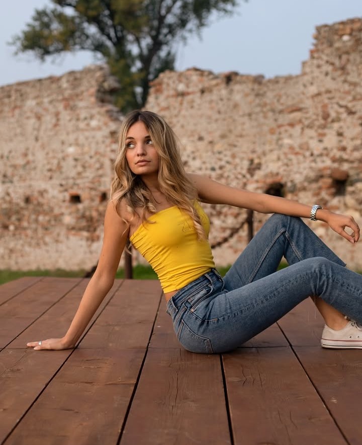 Francesca — Model & Hostess in Verona photo 9