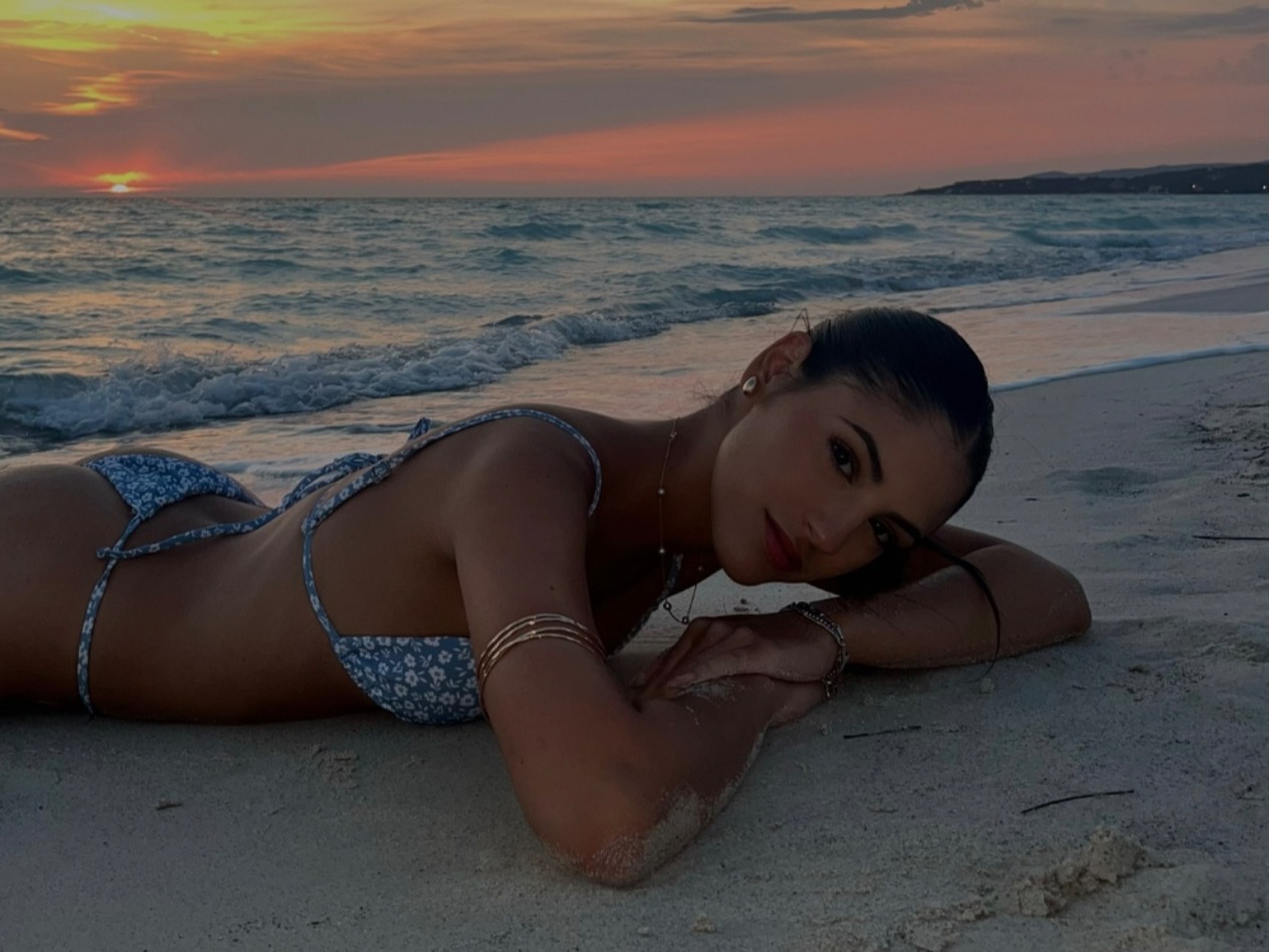 Mariapaola — Model & Hostess in Bellarosa photo 1