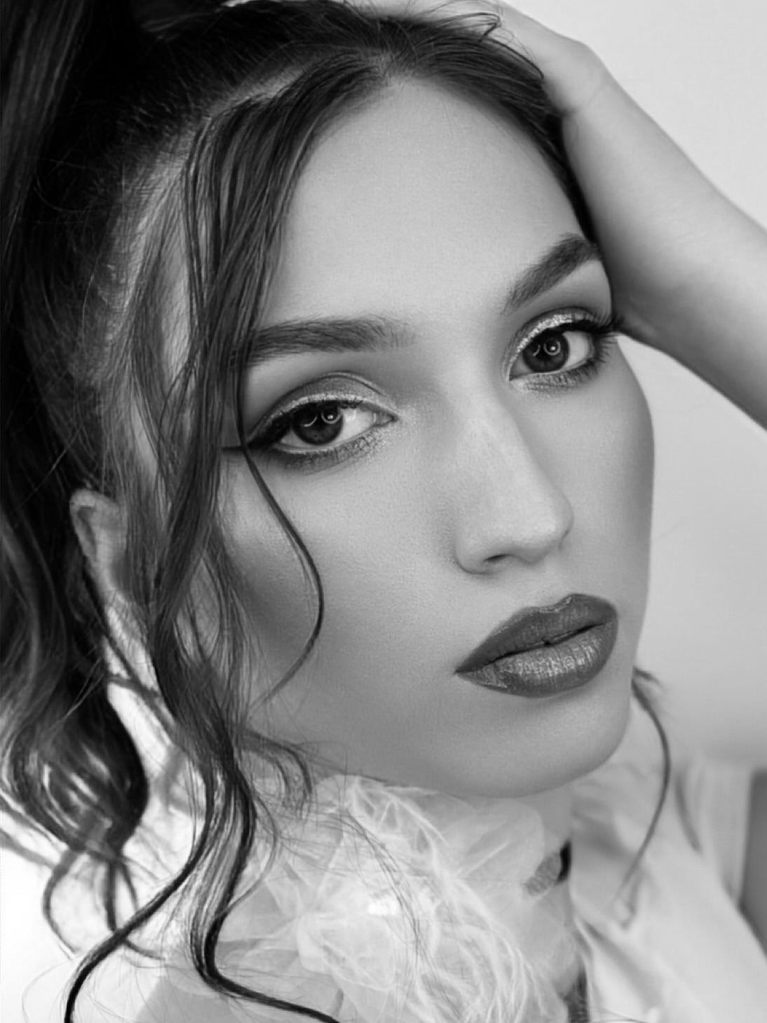 No&eacute;mi — Model & Hostess in Budapest photo 4