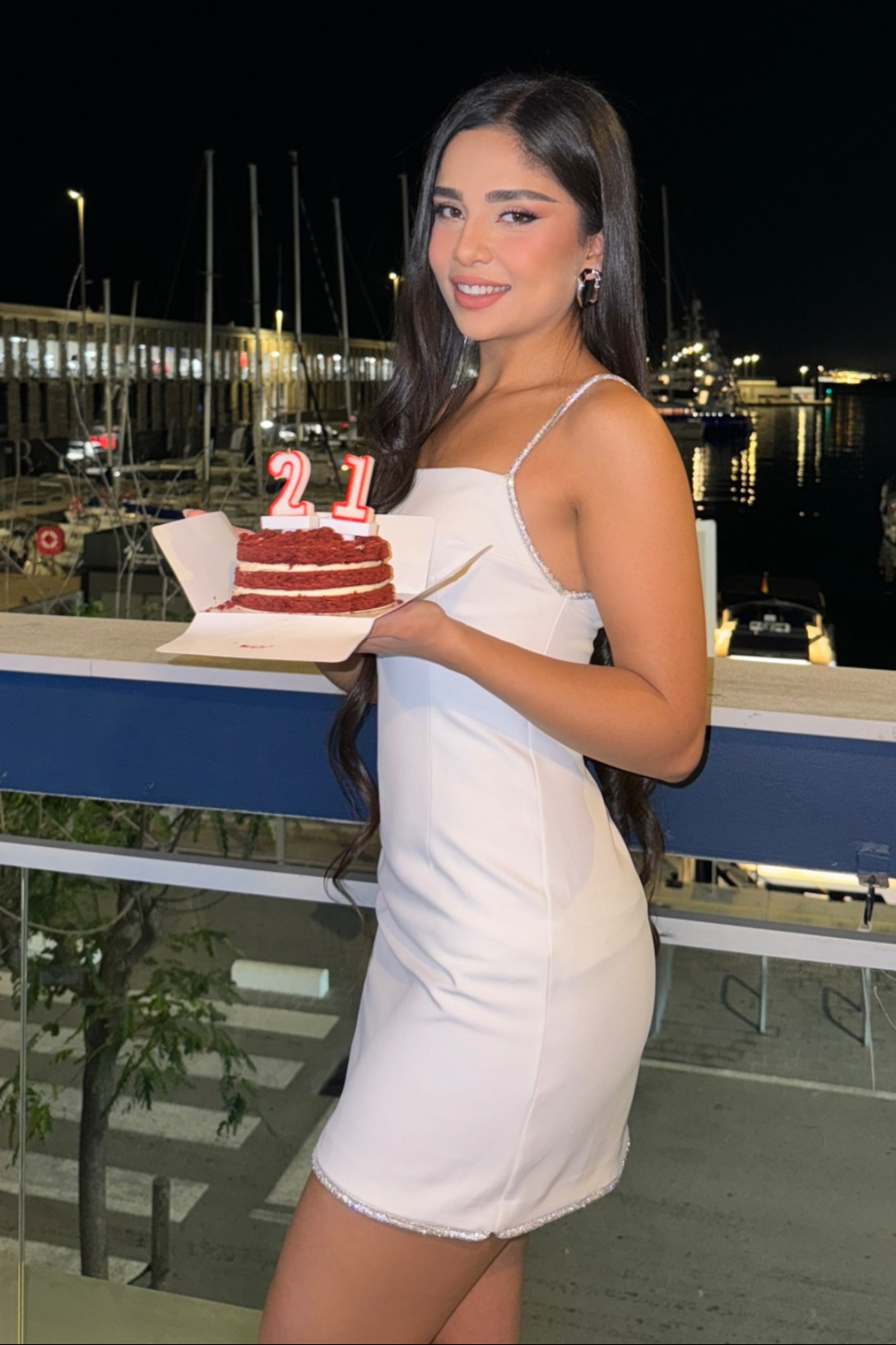 Nastaran — Model & Hostess in Barcelona photo 3