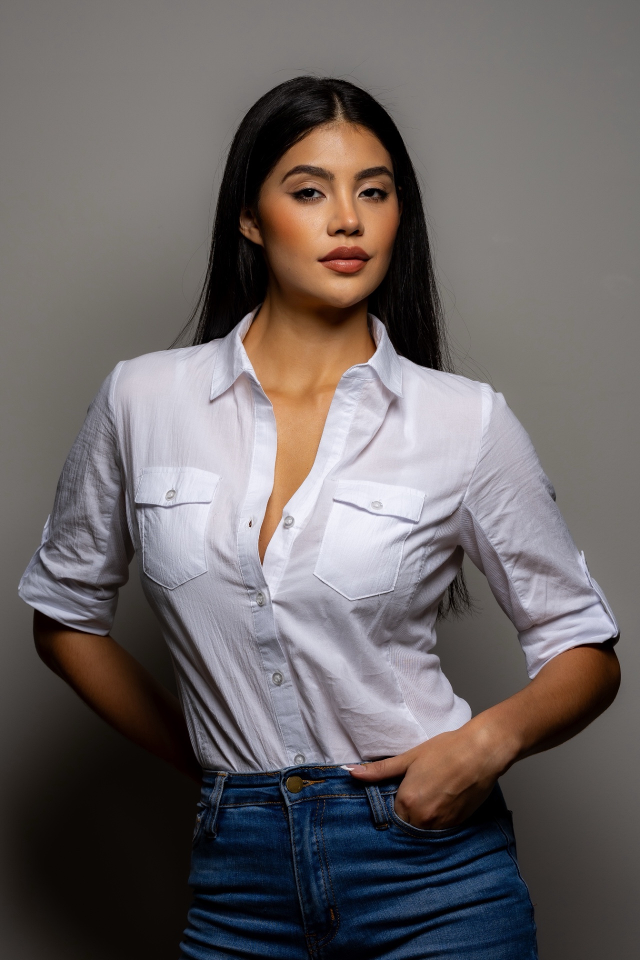 ESTEFANIA — Model in Sunrise | Eye On Model