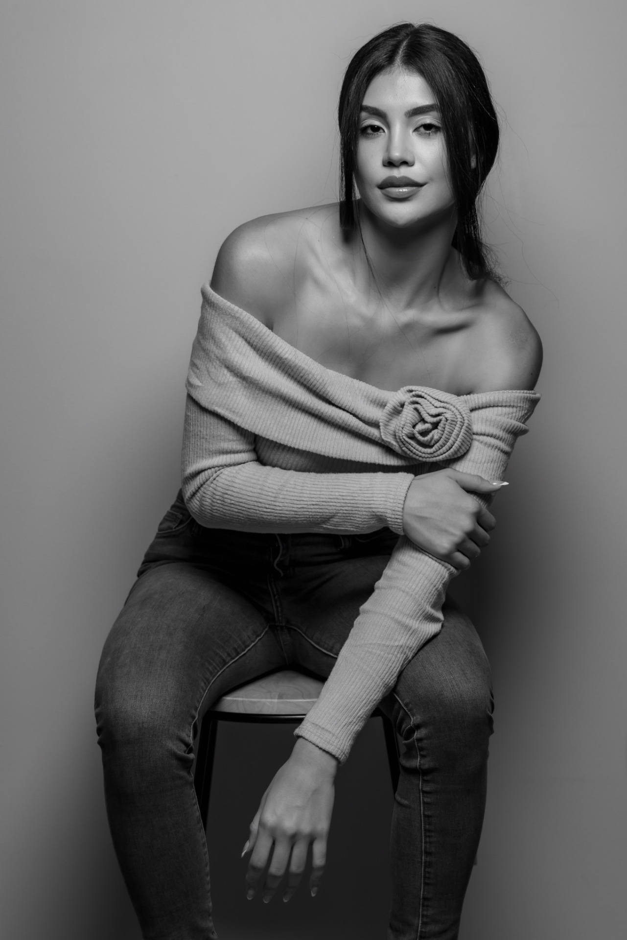 Estefania — Model & Hostess in Sunrise photo 1