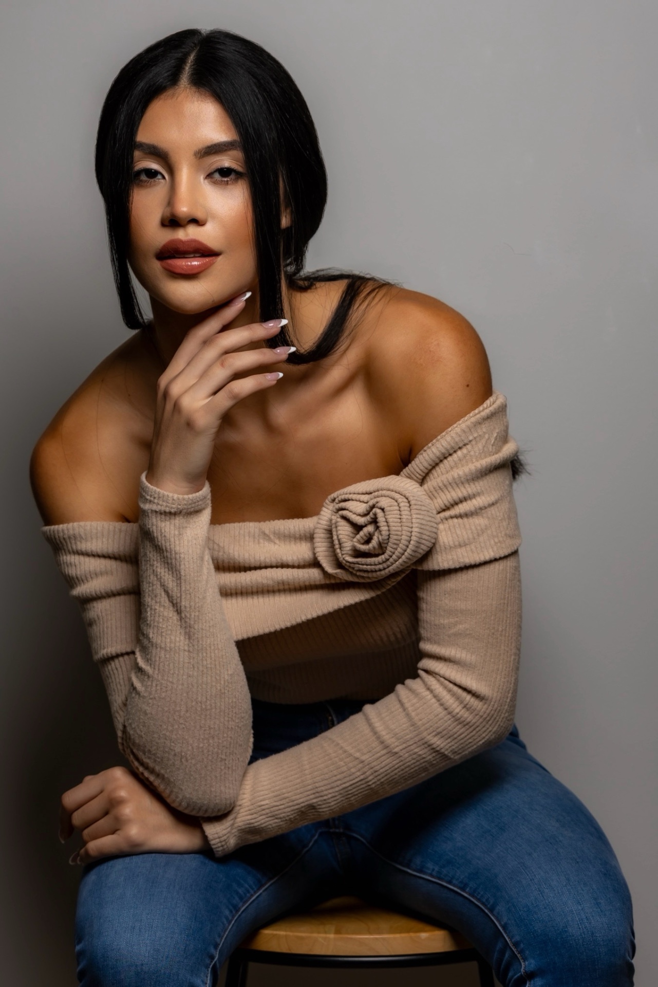 Estefania — Model & Hostess in Sunrise photo 2