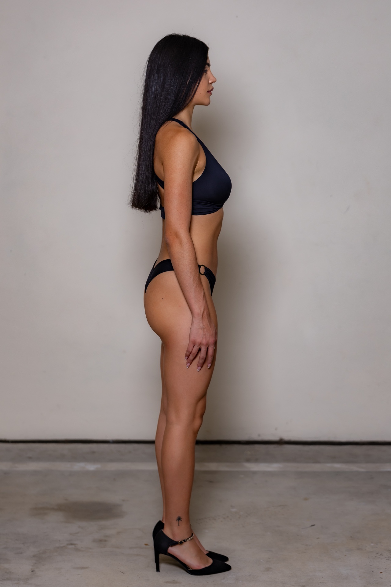 Estefania — Model & Hostess in Sunrise photo 4