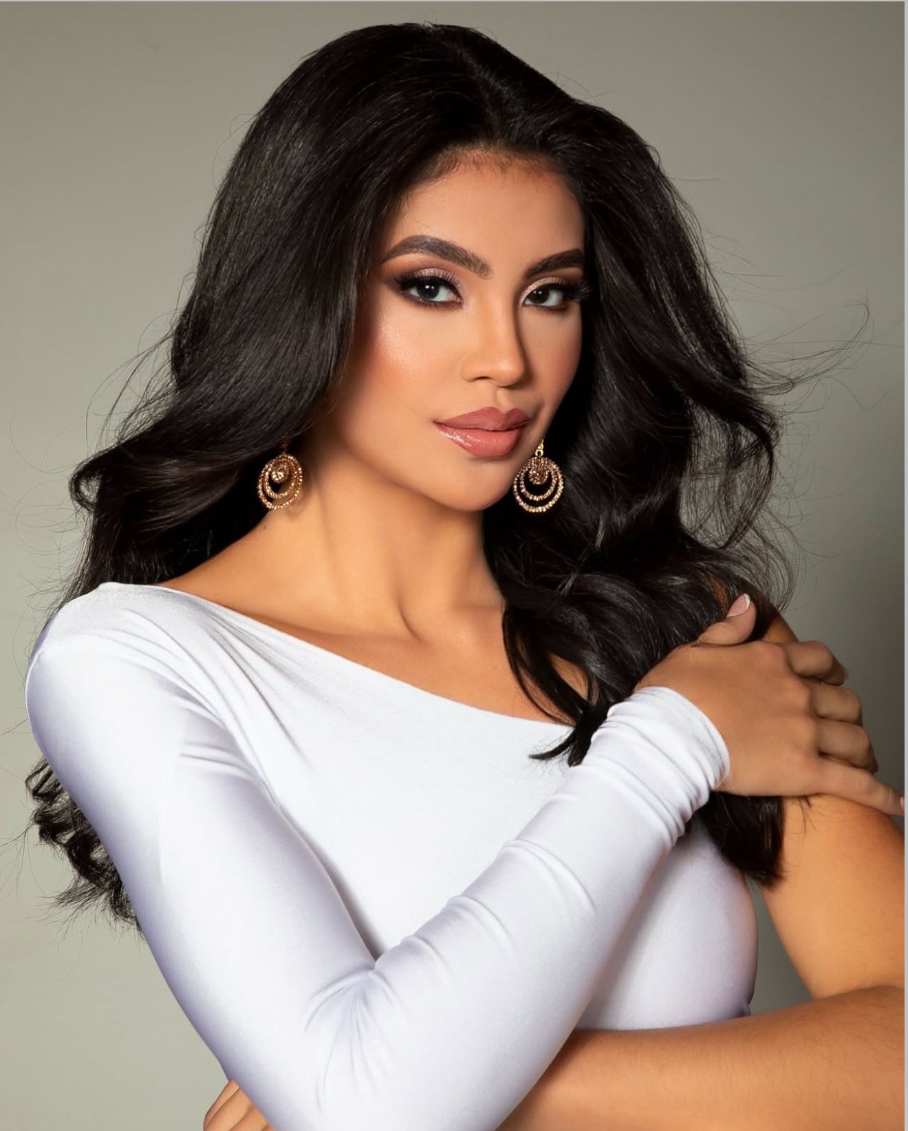 Estefania — Model & Hostess in Sunrise photo 7