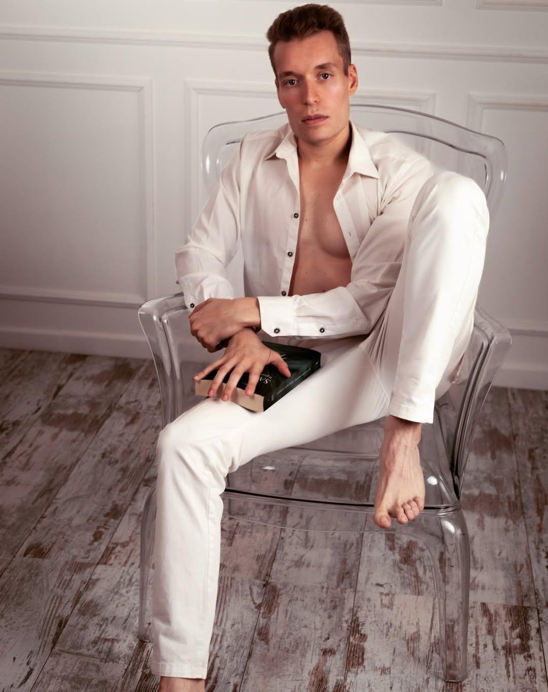 Antonio — Model & Host in Buccinasco photo 9