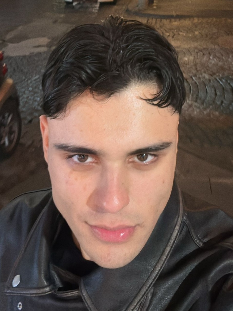 Nahuel — Model & Host in Anacapri photo 5