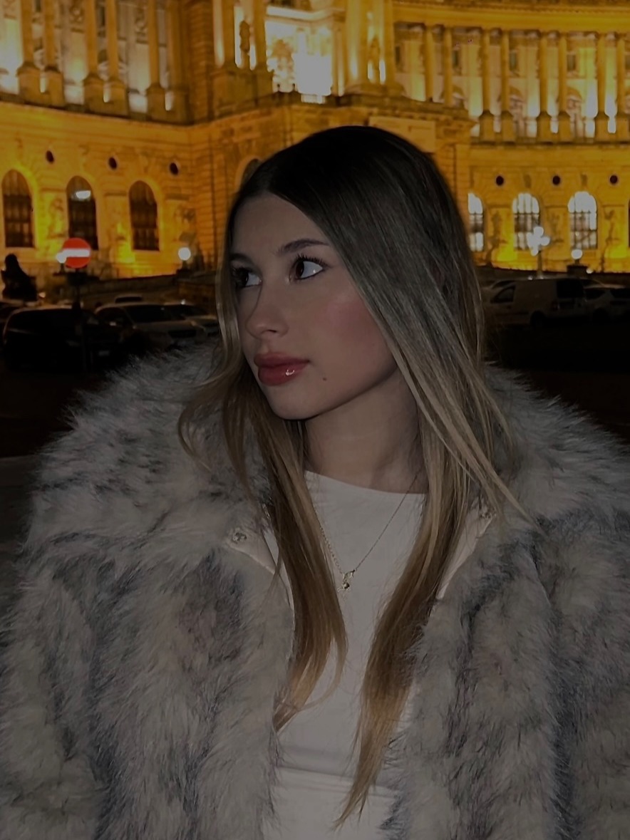 Elisabeth — Model & Hostess in Spielberg photo 3