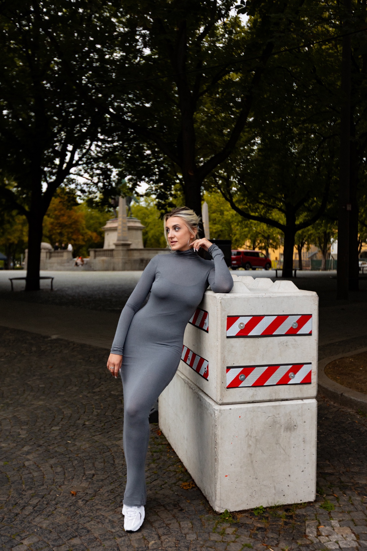 Anastasiia — Model & Hostess in Winnenden photo 8