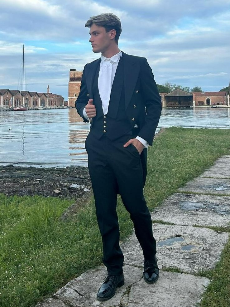Erik — Model & Host in San Giorgio Delle Pertiche photo 4