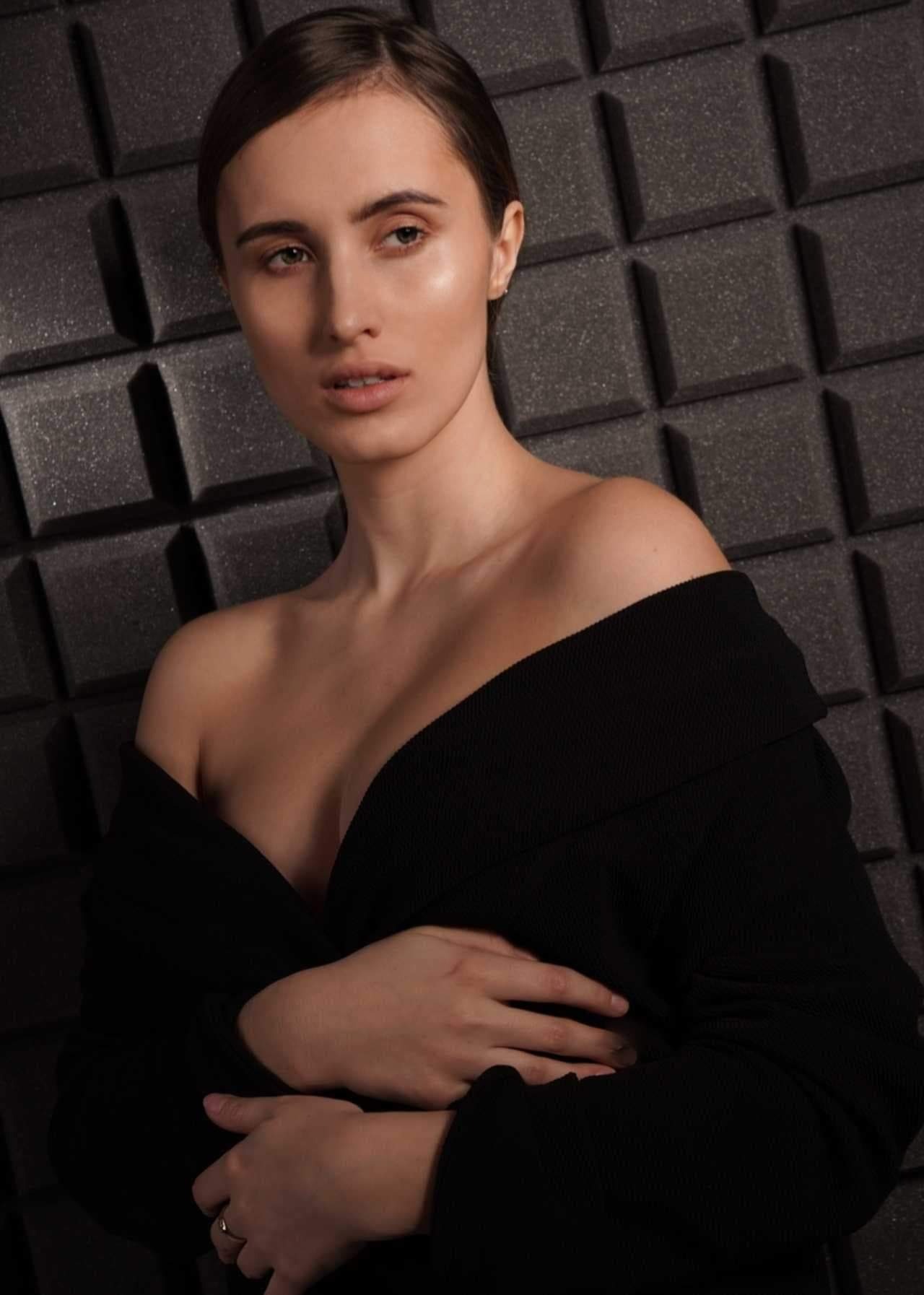 Dominika — Model & Hostess in Z&uuml;rich photo 3