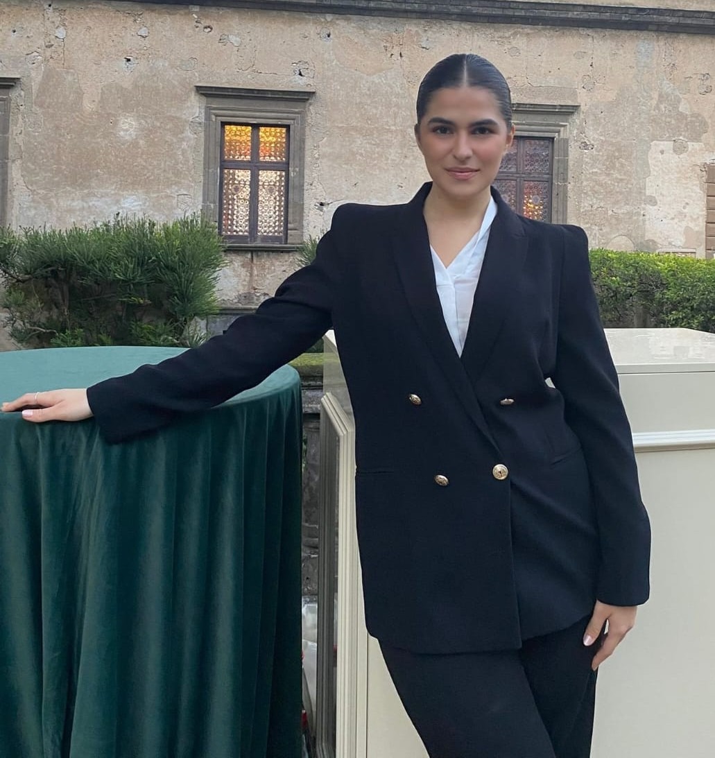 Nicoletta — Model & Hostess in Cimitile photo 8