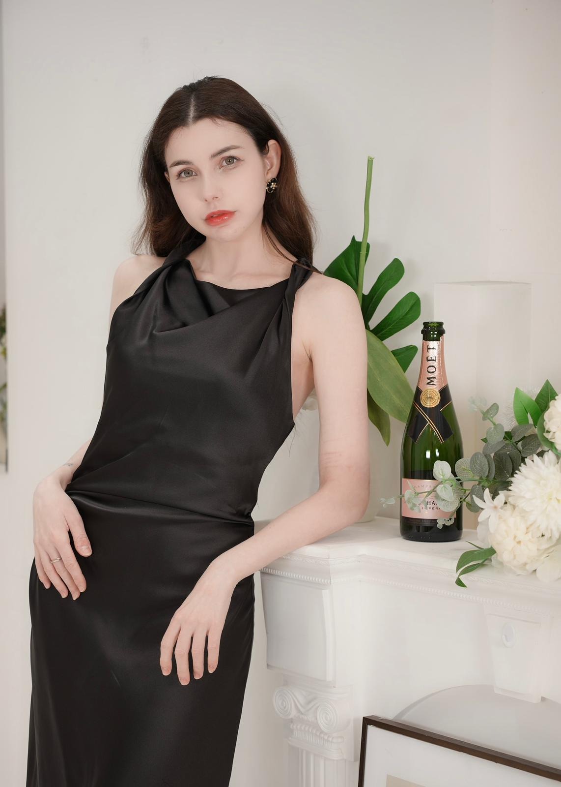 Leona — Model & Hostess in Seoul photo 4
