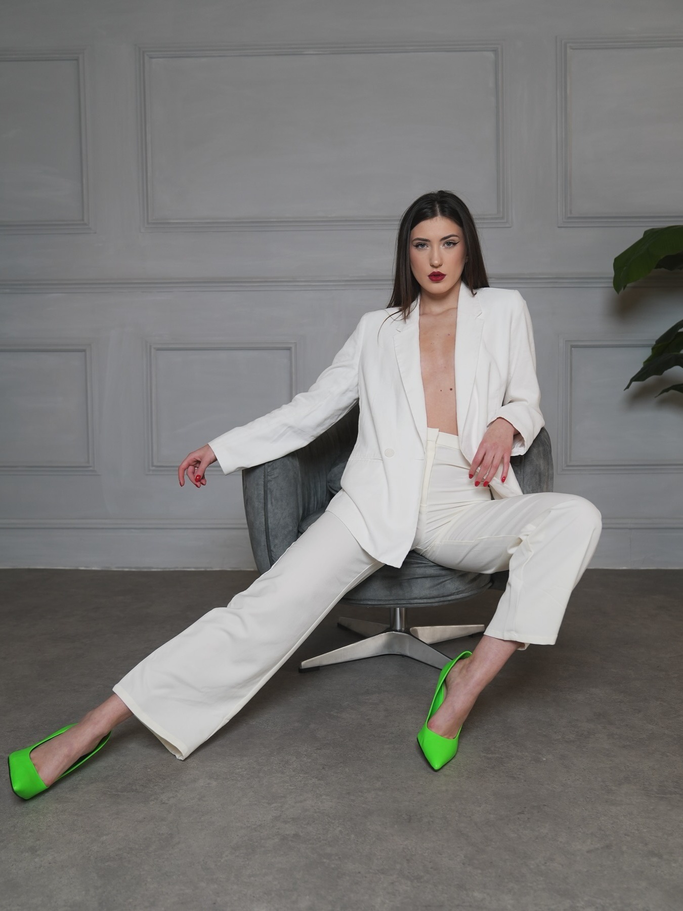 Alexandrina — Model & Hostess in Greater London photo 3