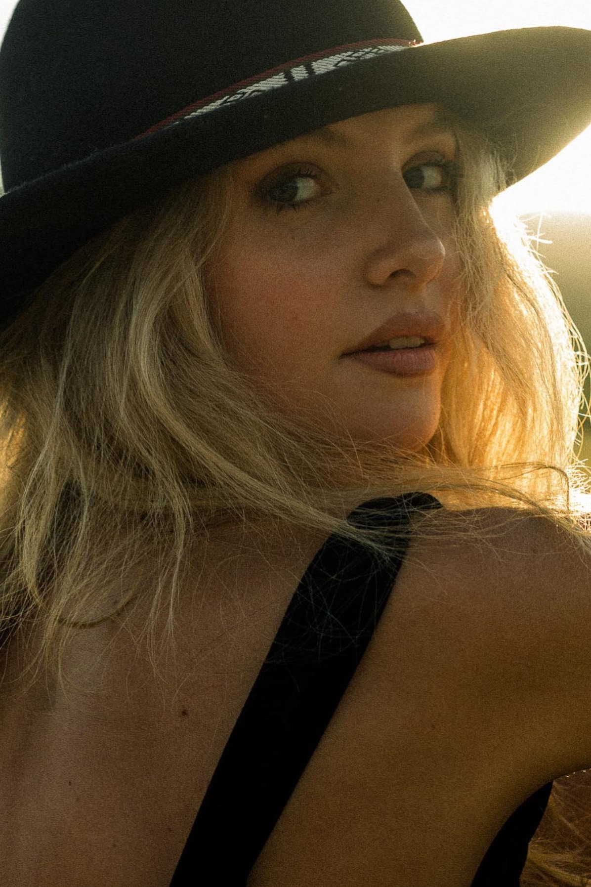 Liza — Model & Hostess in Greater London photo 5