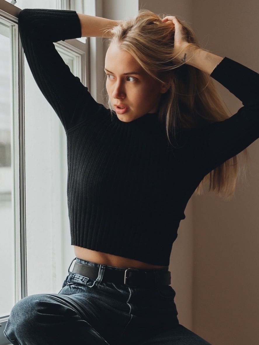 Viktoriia — Model & Hostess in Greater London photo 1
