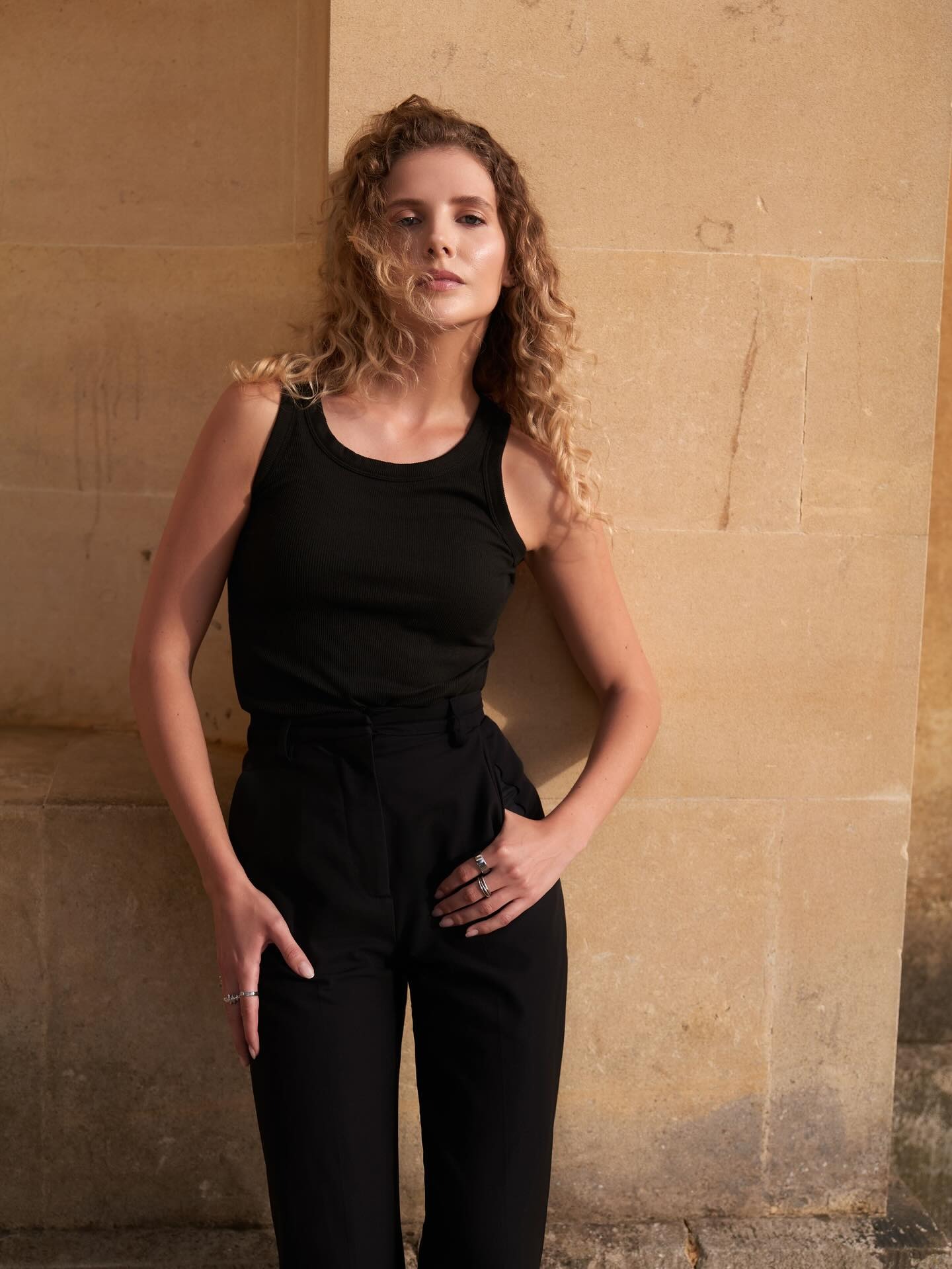 Leandra — Model & Hostess in Greater London photo 3