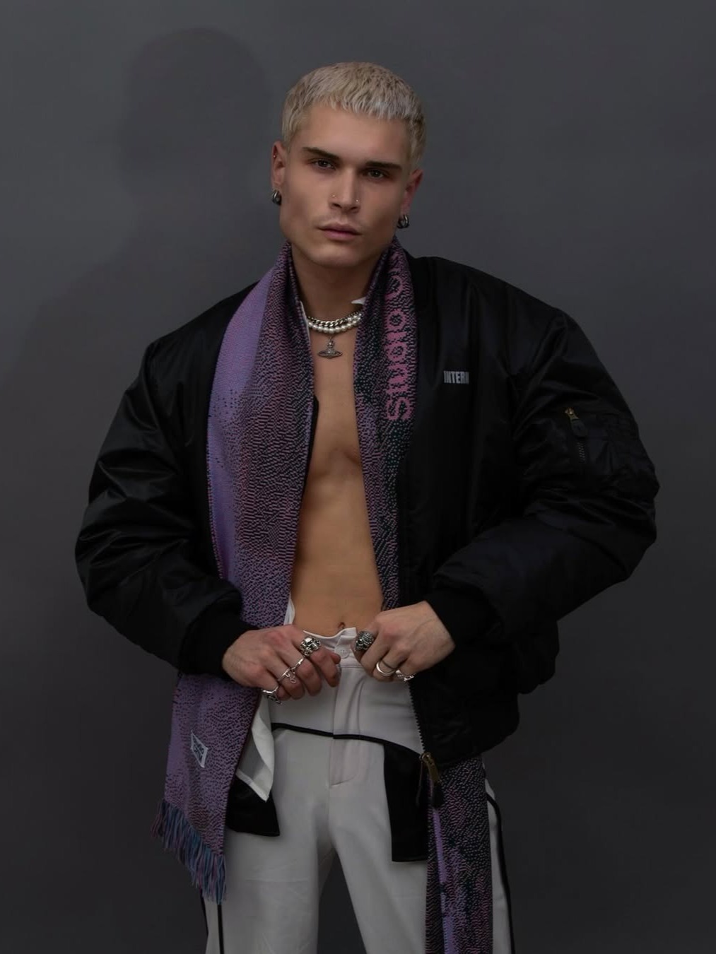 Keanu — Model & Host in M&uuml;nchen photo 3
