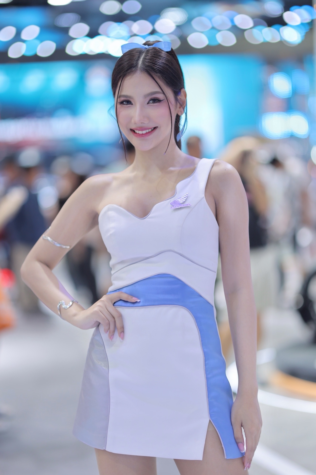 Yanisa — Model & Hostess in Bangkok photo 3