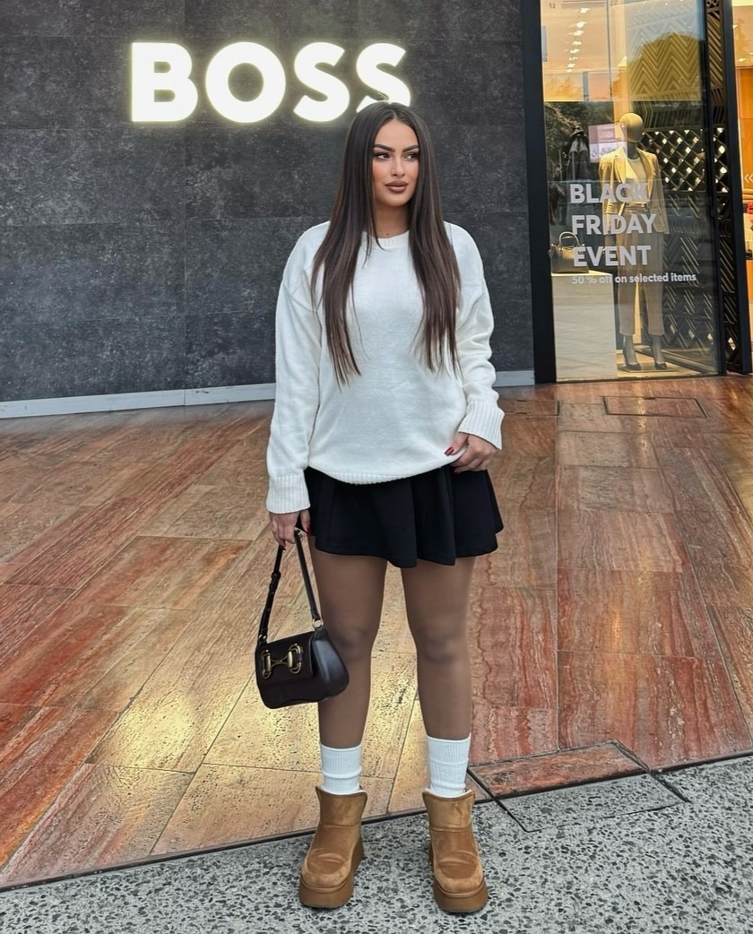 Paola — Model & Hostess in Tiran&euml; photo 3