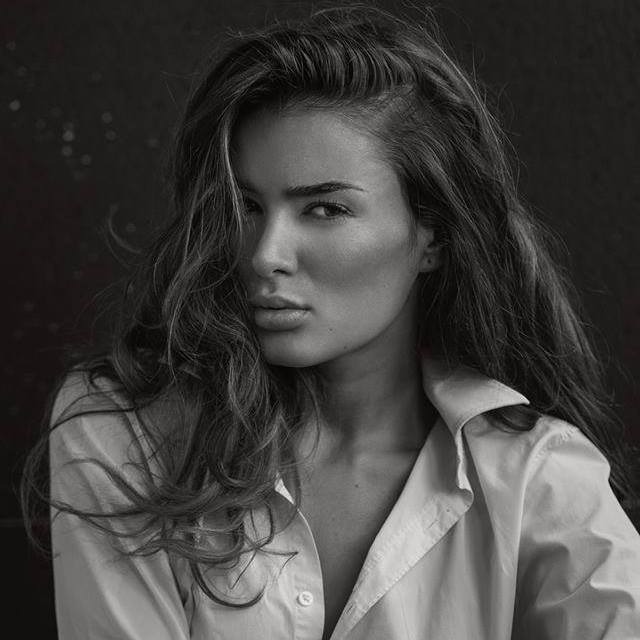 Raquel — Model & Hostess in Neuilly-sur-seine photo 14