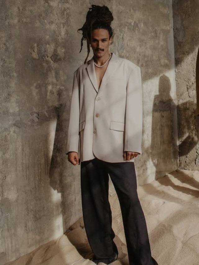 Chahin — Model & Host in Brooklin photo 3