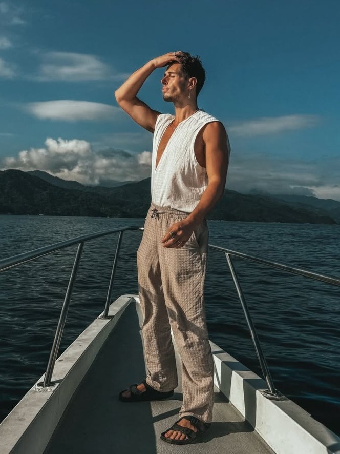 Cameron — Model & Host in Greater London photo 2