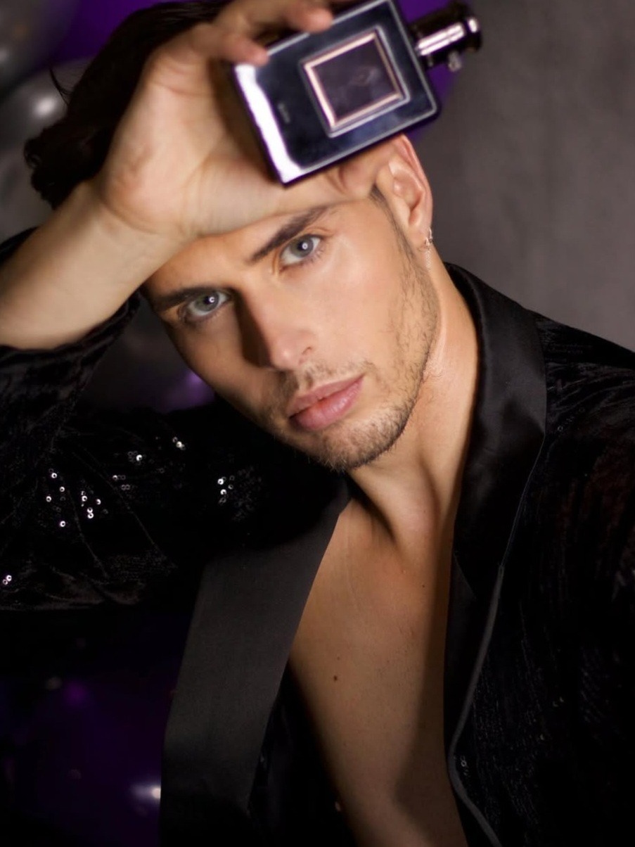 Cameron — Model & Host in Greater London photo 5