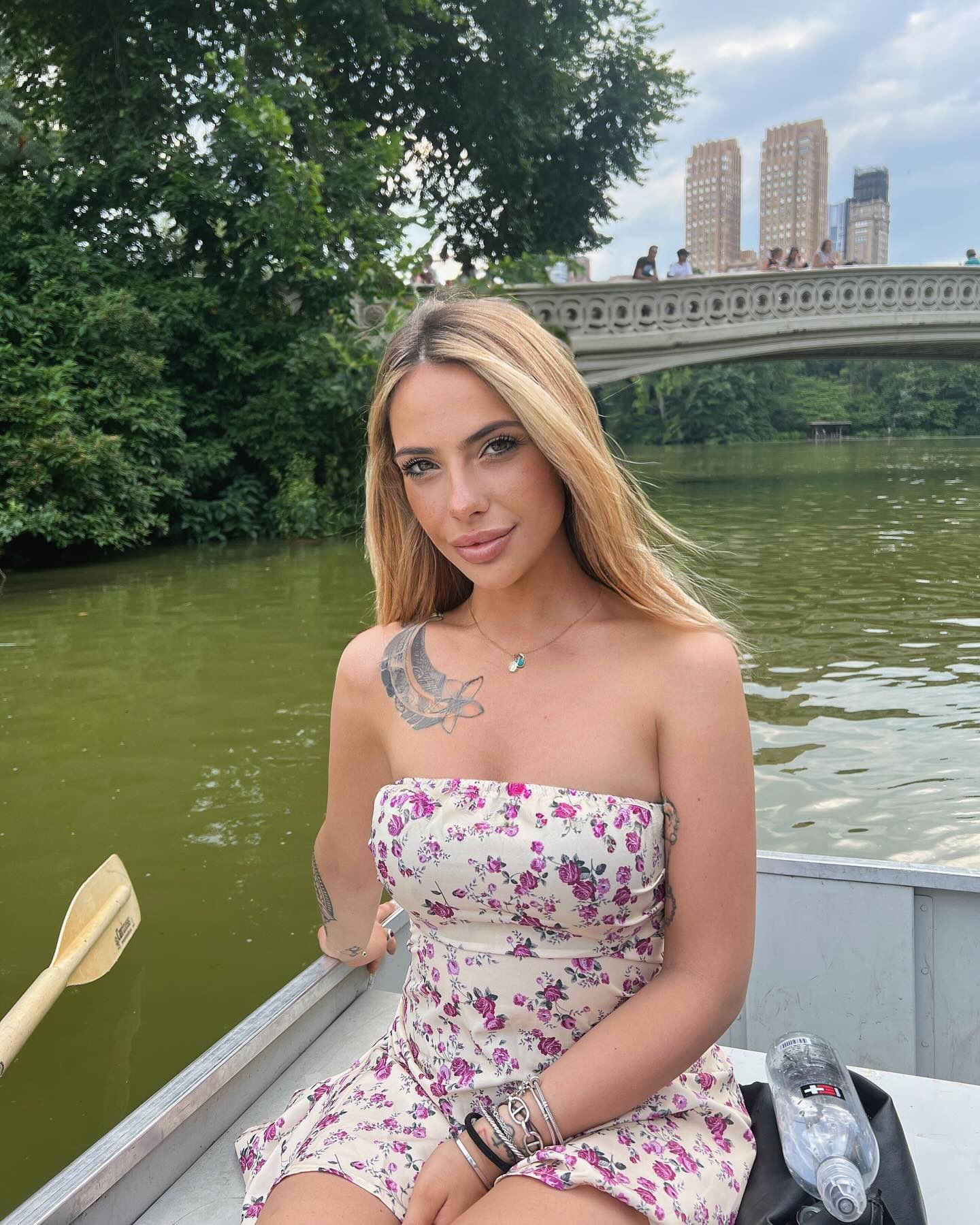 Francesca — Model & Hostess in Queens County photo 5