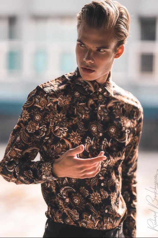 Sebastian — Model & Host in Krommenie photo 8