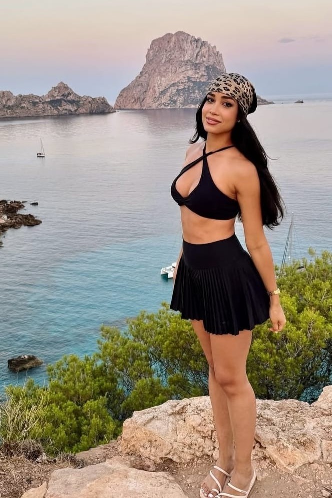 Rusbelis — Model & Hostess in New Jersey photo 2