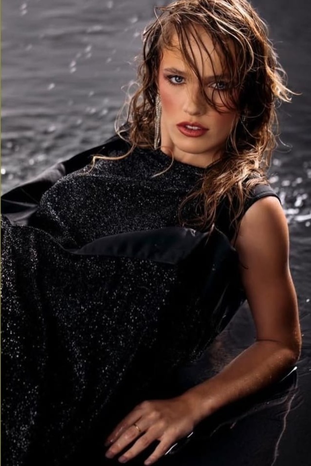 Samantha — Model & Hostess in Venda Do Pinheiro photo 5