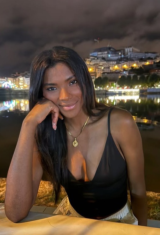 Leticia — Model & Hostess in Lisbon photo 2