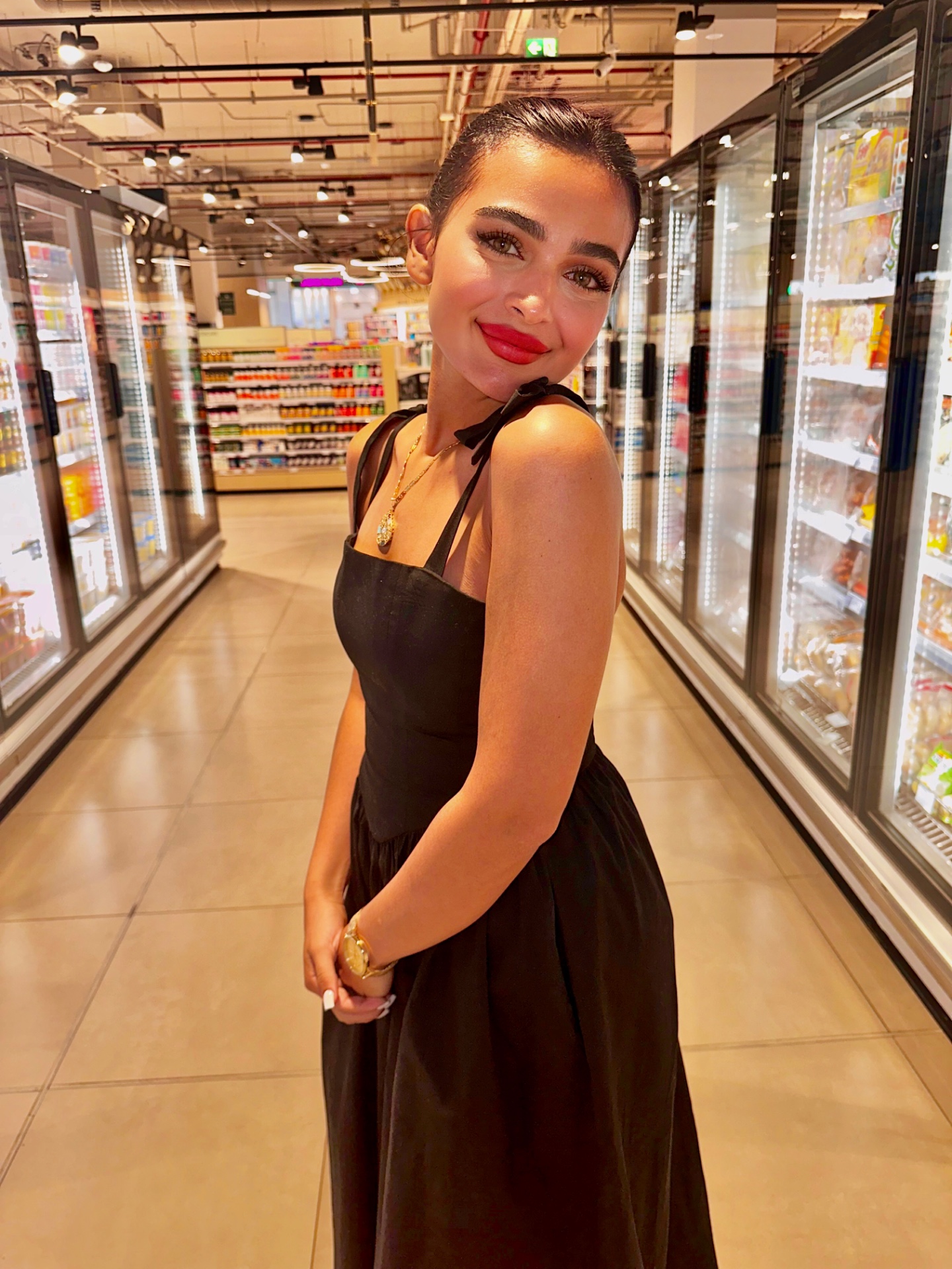 Zainab — Model & Hostess in Hanover photo 2