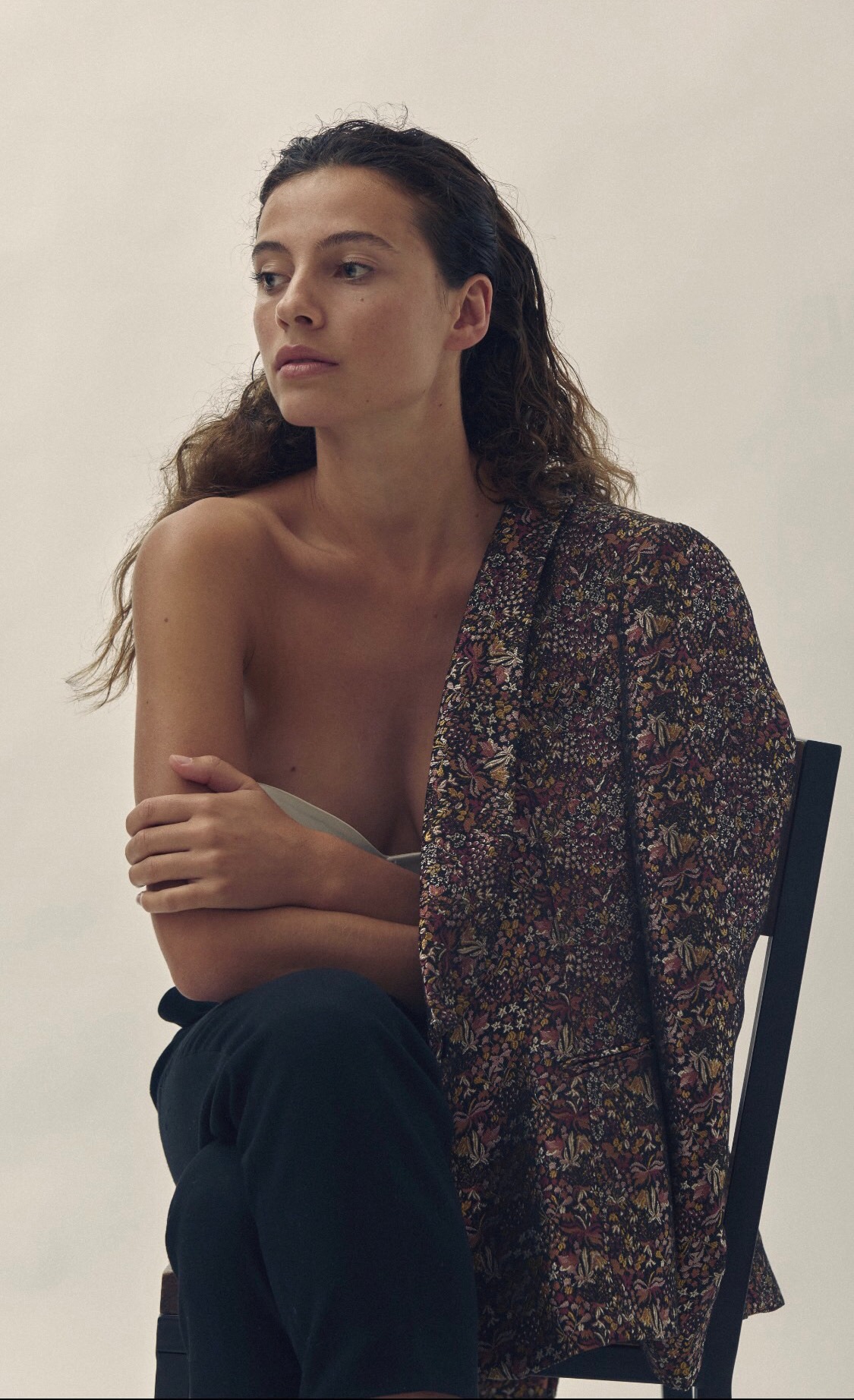 M&eacute;lina — Model & Hostess in Vincennes photo 1