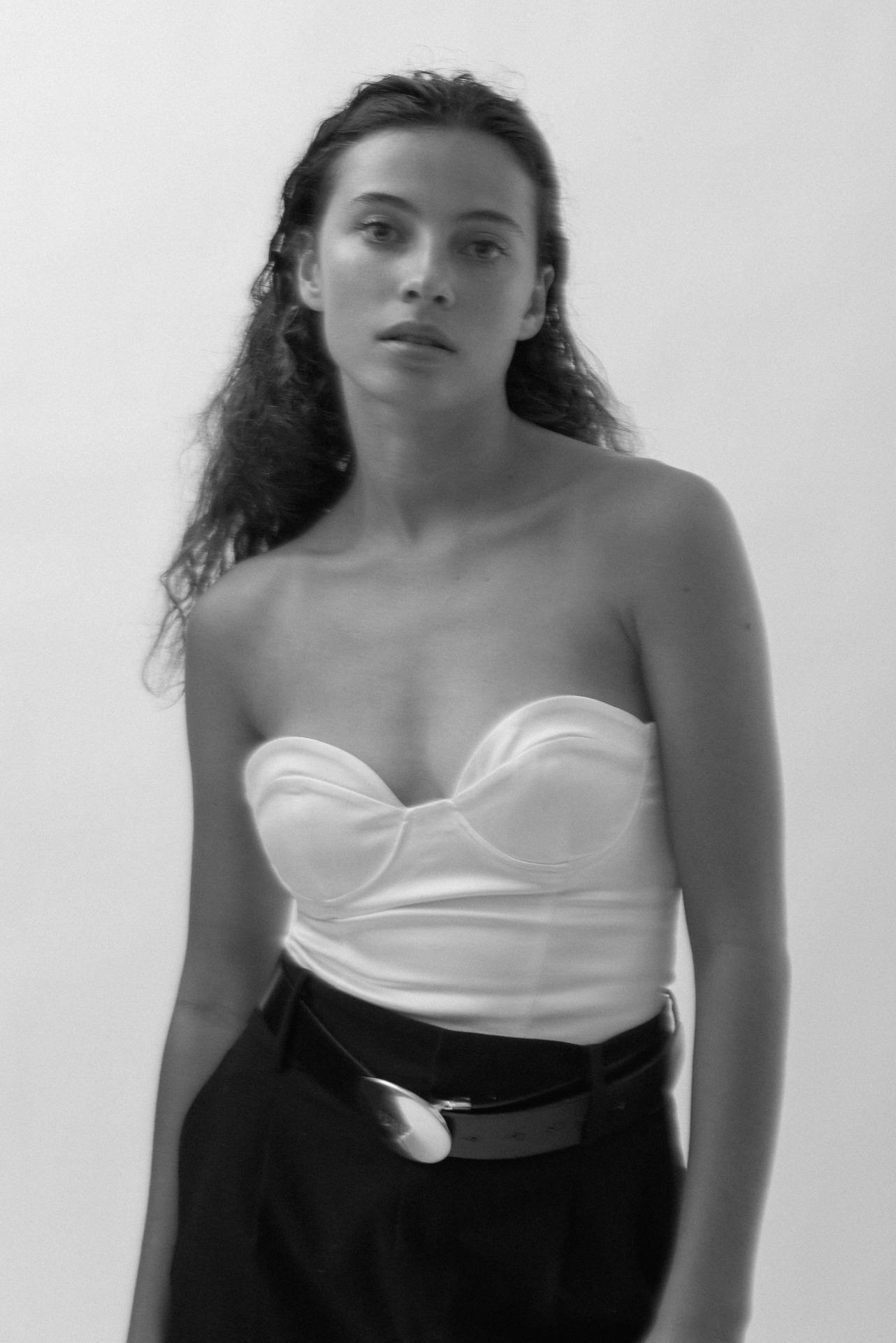 M&eacute;lina — Model & Hostess in Vincennes photo 3