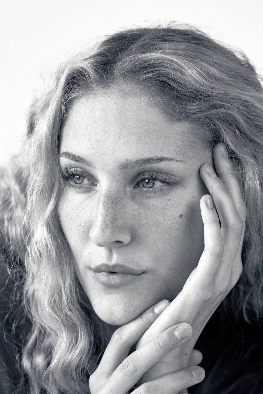 Hannah — Model & Hostess in Weiskirchen photo 1