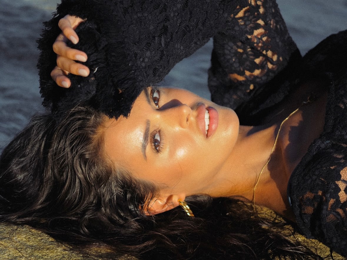 Shary Flora photo 7 | Eye On Model