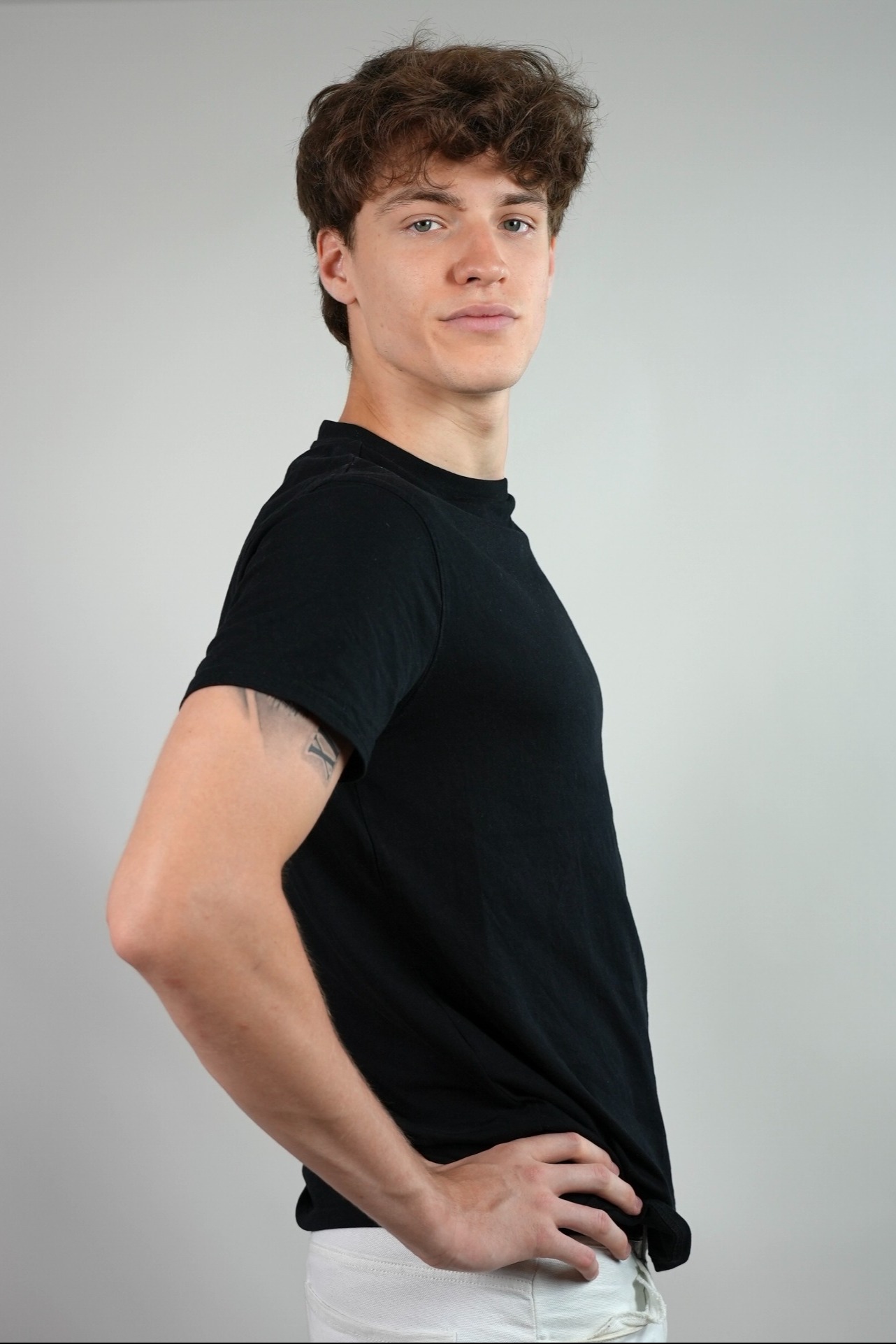 Leonardo — Model & Host in Milano photo 7