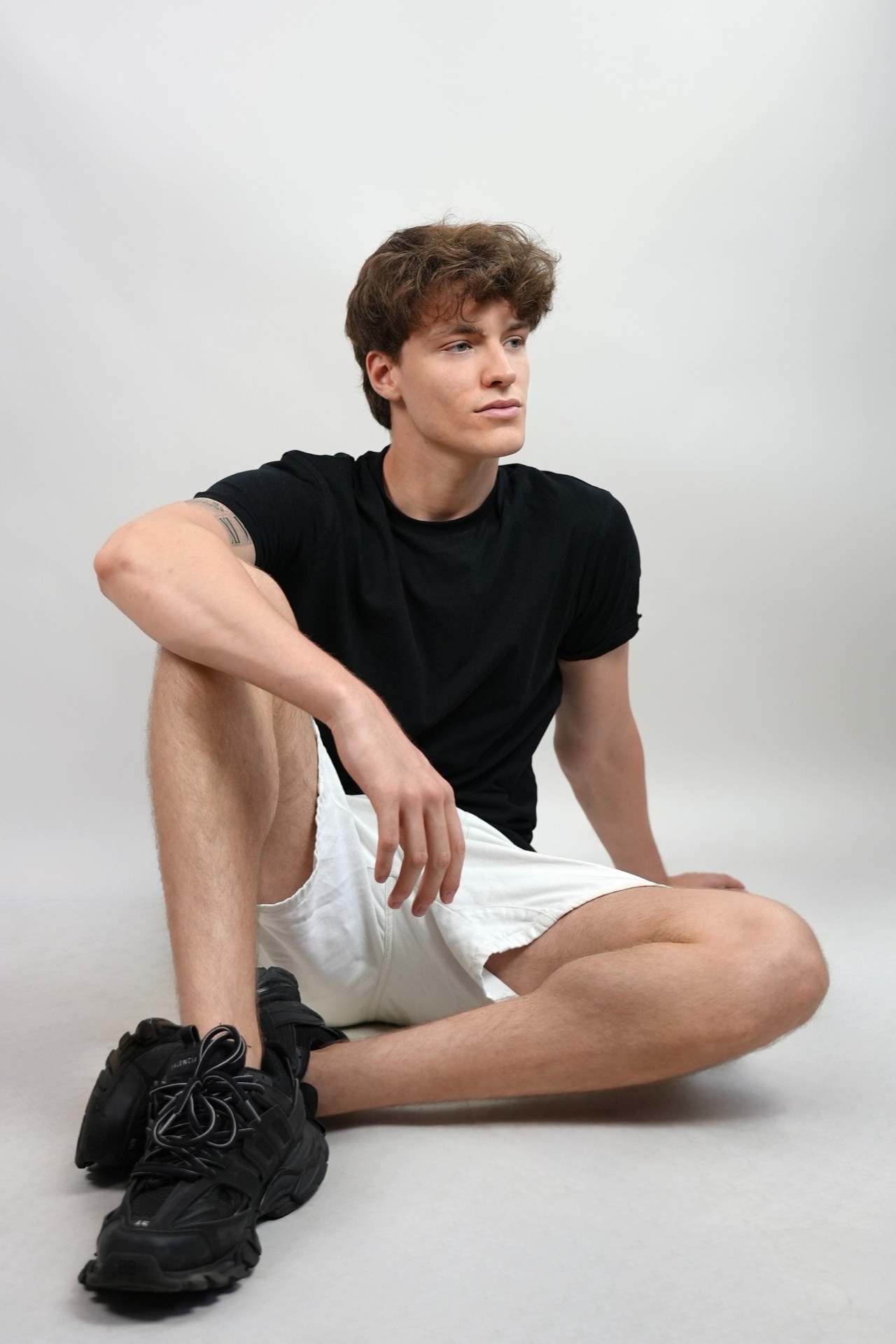 Leonardo — Model & Host in Milano photo 8