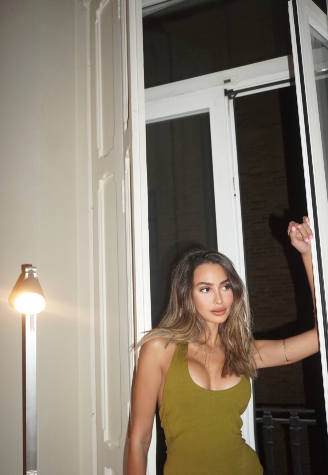 Michaela — Model & Hostess in Milano photo 2