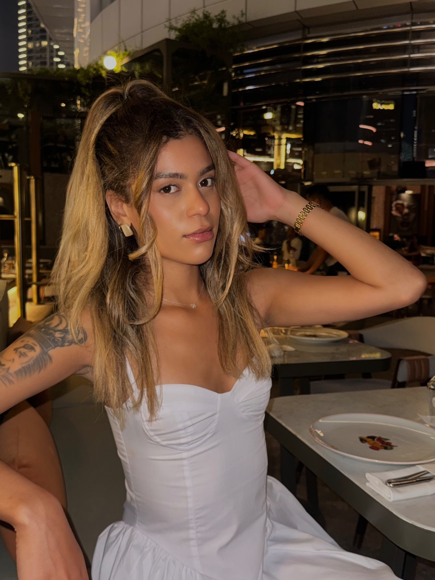 Amanda — Model & Hostess in Milano photo 2