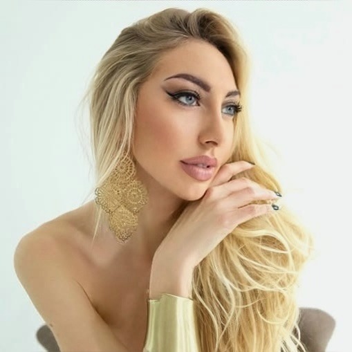 SARA — Model in Genova | Eye On Model
